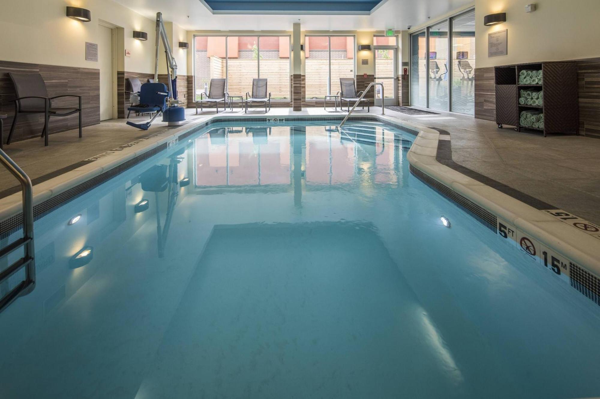 Fairfield Inn & Suites By Marriott Pittsburgh North/Mccandless Crossing McCandless Township Luaran gambar